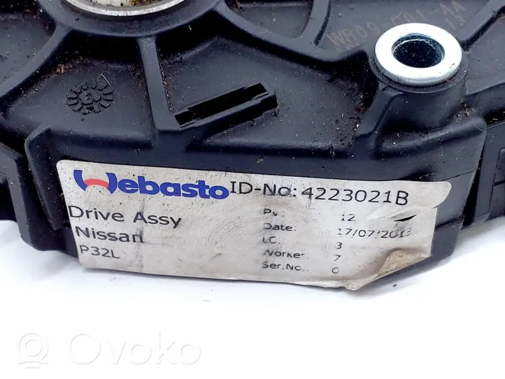 Nissan Qashqai Moteur / actionneur 4223021B