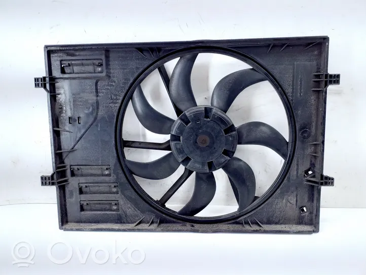 Skoda Octavia Mk3 (5E) Osłona wentylatora chłodnicy 5Q0121205AL