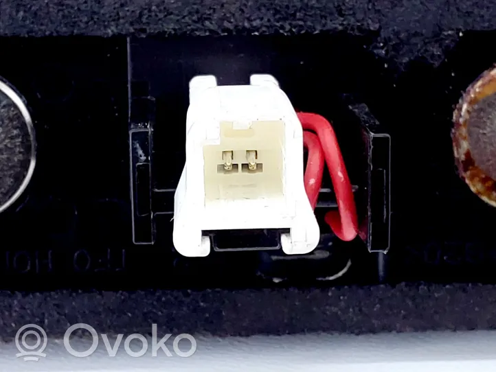 Honda HR-V Botón interruptor de maletero abierto 