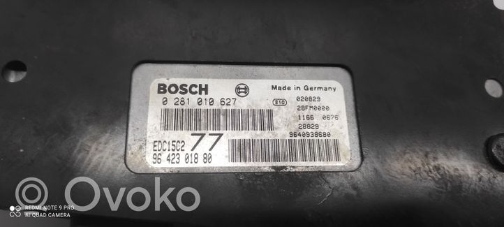 Peugeot 406 Calculateur moteur ECU 0281010627