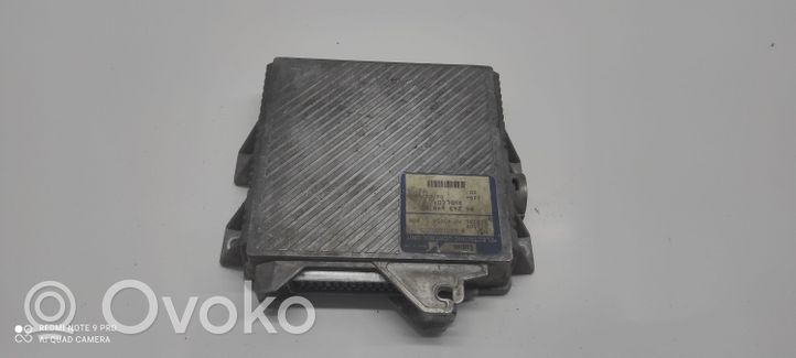 Peugeot 406 Calculateur moteur ECU 9624349980