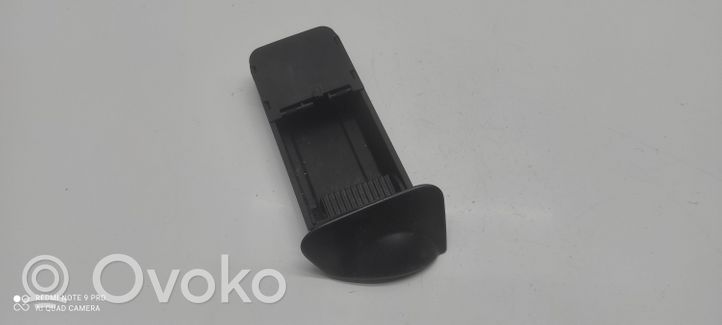 Ford Focus Popielniczka przednia tunelu środkowego 98ABA04810CFW