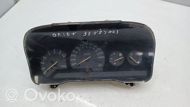 Ford Orion Geschwindigkeitsmesser Cockpit 91AB10848