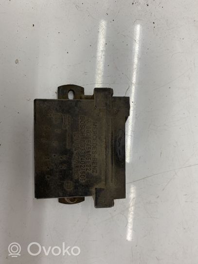 Mercedes-Benz W123 Dzinēja vadības bloks 0025450532