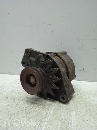 Volkswagen PASSAT B2 Alternator 0120489202