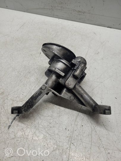 BMW 5 E34 Oil pump 