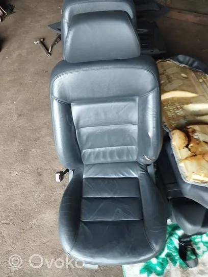 Volkswagen PASSAT B5.5 Seat set 