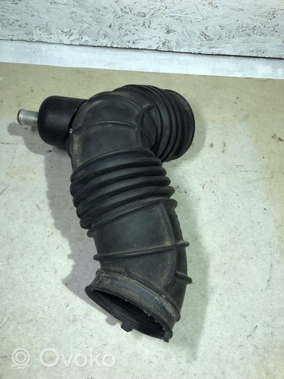 Volvo S70  V70  V70 XC Turboahtimen ilmanoton letku 9155453