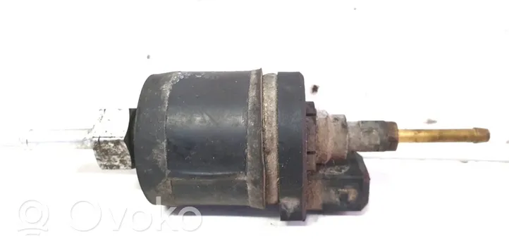 Toyota Corolla E120 E130 Pompe à carburant Webasto 