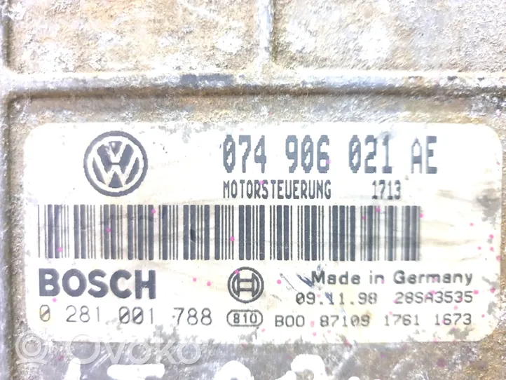 Volkswagen II LT Sterownik / Moduł ECU 074906021AE