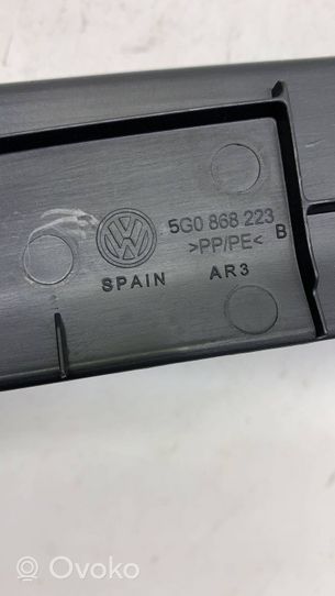 Volkswagen Golf VII Kita salono detalė 5G0868223