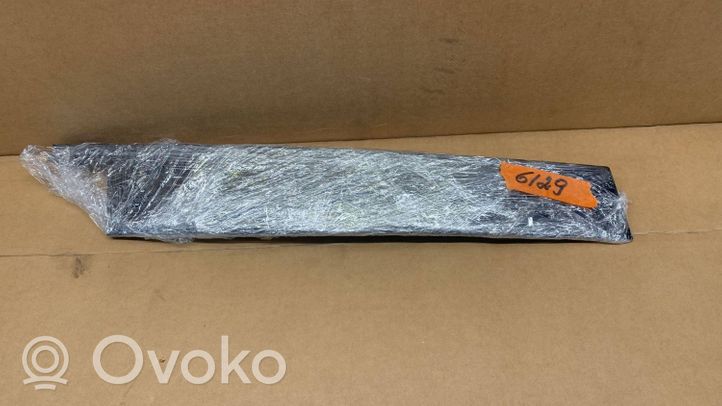 Mercedes-Benz GLE (W166 - C292) Rivestimento modanatura del vetro della portiera anteriore A1666900187