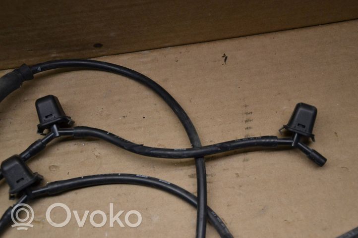 Mercedes-Benz GLE (W166 - C292) Ugello a spruzzo lavavetri per parabrezza A1668601192