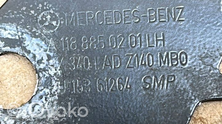 Mercedes-Benz CLA C118 X118 Lokasuojan kannake A1188850201