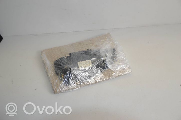 Audi A5 Verre de rétroviseur latéral 8W0857536H