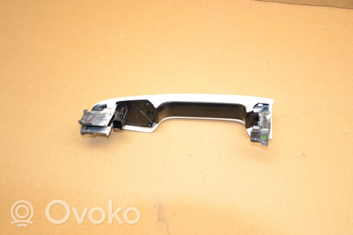 Toyota RAV 4 (XA40) Klamka zewnętrzna drzwi przednich 6921042100