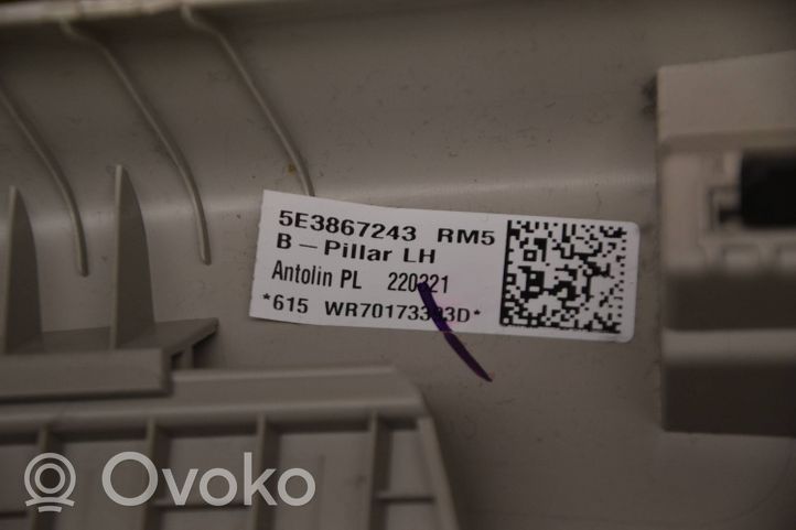 Skoda Octavia Mk4 Osłona górna słupka / B 5E3867243