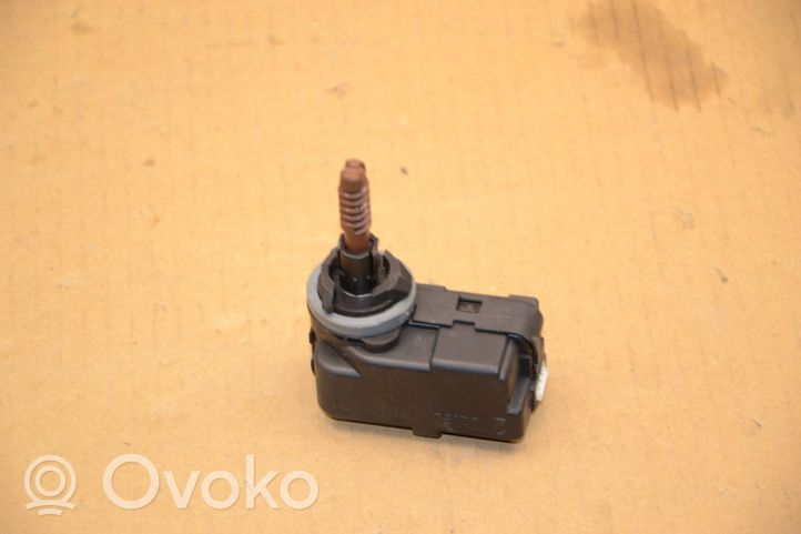 Volkswagen Golf VI Headlight level adjustment motor 5M0941295A