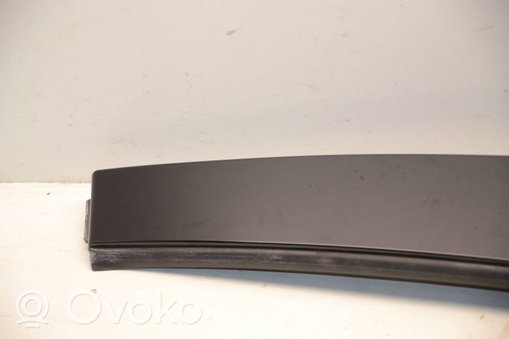 Skoda Octavia Mk3 (5E) Rivestimento modanatura del vetro della portiera posteriore 5E0839901