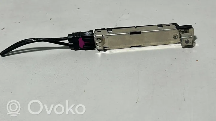 Skoda Octavia Mk3 (5E) Amplificatore antenna 5E9035577B