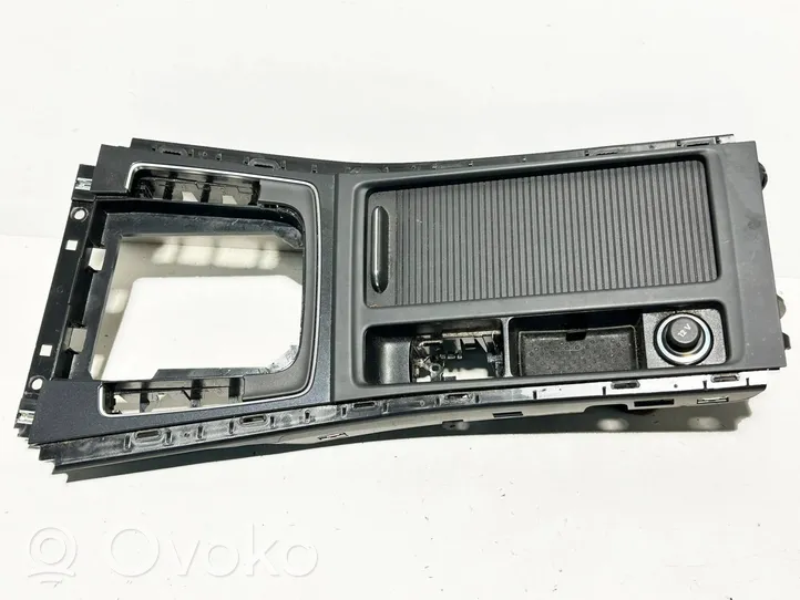 Volkswagen Golf VII Daiktadėžė centrinės konsolės 5G1863245F