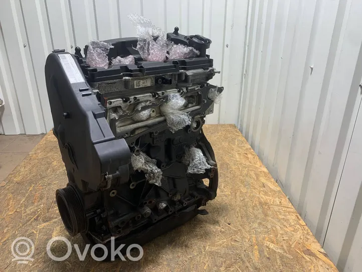 Volkswagen Golf VII Motor 04L100090