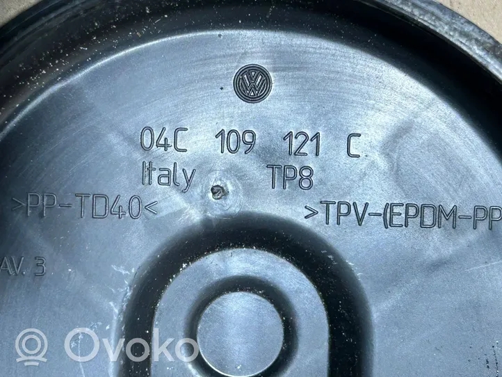Volkswagen Golf VII Osłona paska / łańcucha rozrządu 04C109121C
