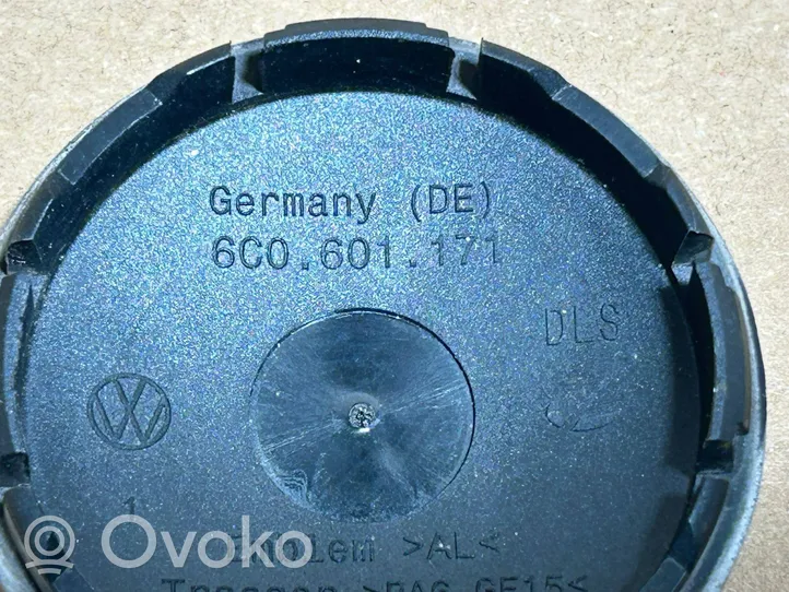 Volkswagen Golf VII Rūpnīcas varianta diska centra vāciņš (-i) 6C0601171