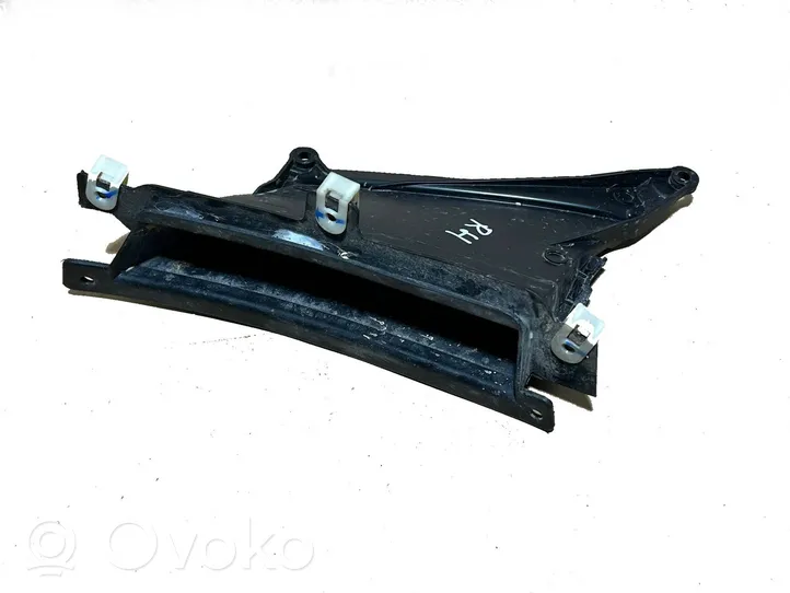 BMW 7 G11 G12 Oro paėmimo kanalo detalė (-ės) 7347376