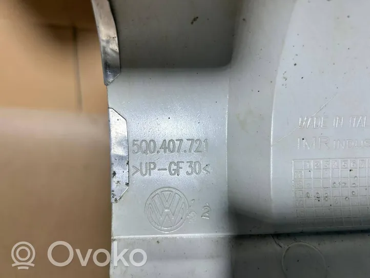 Volkswagen Golf VII Kita variklio skyriaus detalė 5Q0407721