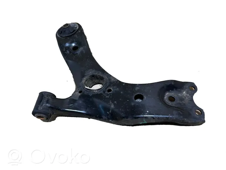 Toyota Avensis T270 Fourchette, bras de suspension inférieur avant 4806905090