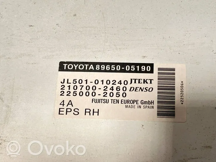 Toyota Avensis T270 Moottorin ohjainlaite/moduuli 2107002460