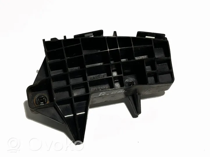 Toyota Avensis T270 Soporte de montaje del parachoques trasero 5256205061