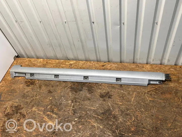 Volkswagen PASSAT B7 Sill 3AA853091C