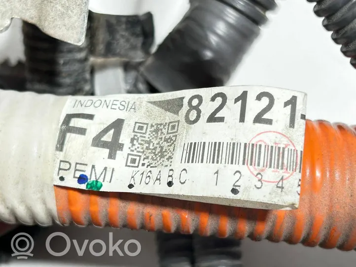 Toyota RAV 4 (XA40) Faisceau de câblage pour moteur 8212142F40