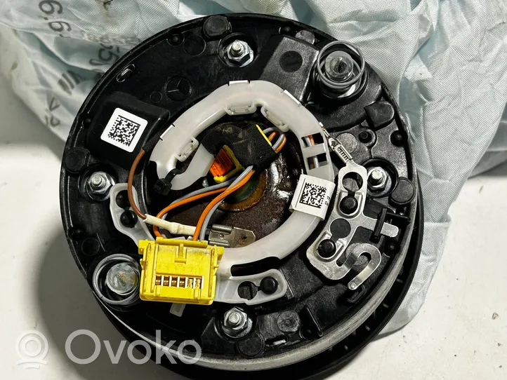 Mercedes-Benz GLC X253 C253 Steering wheel airbag A0008607501