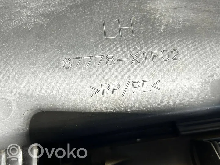 Toyota Verso Garniture de panneau carte de porte avant 67778X1F02
