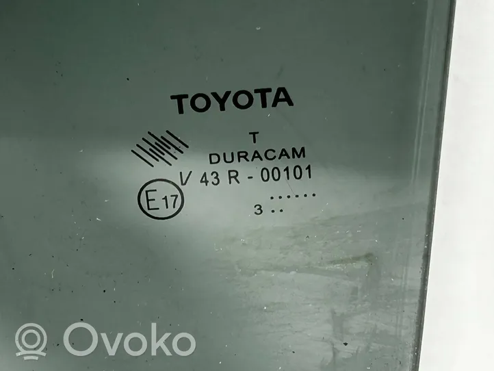 Toyota Verso Takaoven ikkunalasi 681040F040