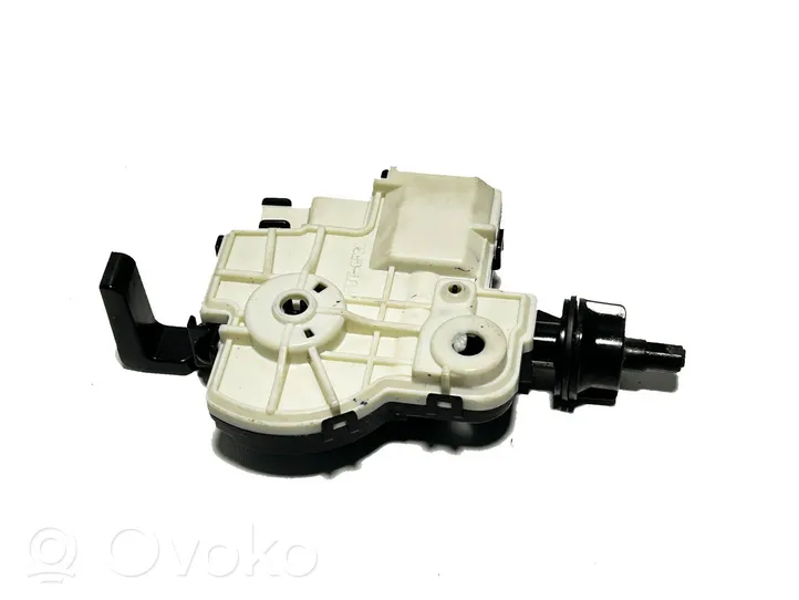 Toyota C-HR Moteur de verrouillage trappe à essence 77030F4010