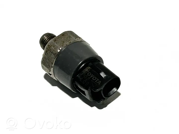 Toyota C-HR Eļļas spiediena sensors 8353012060