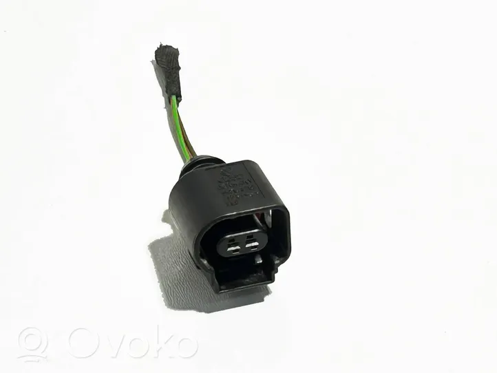 Volkswagen PASSAT B7 Other relay 8K0973702