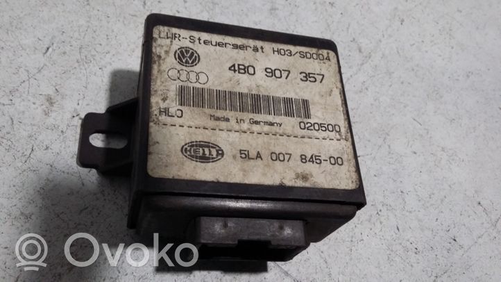 Volkswagen PASSAT B5 Valomoduuli LCM 4B0907357