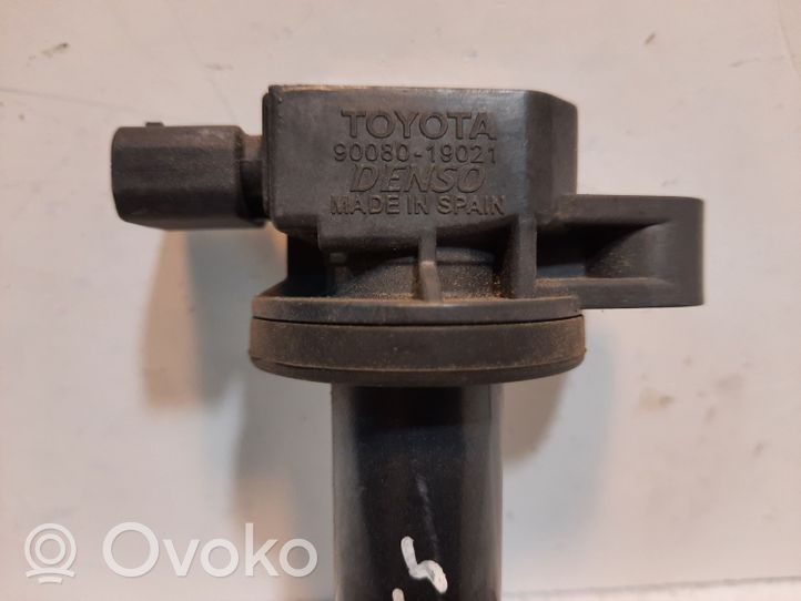 Toyota Yaris Bobine d'allumage haute tension 9008019021