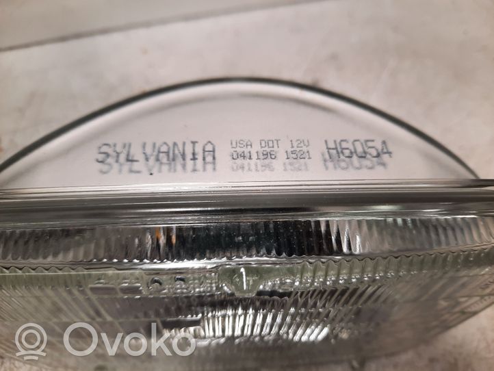 Isuzu D-Max Headlight/headlamp H6054