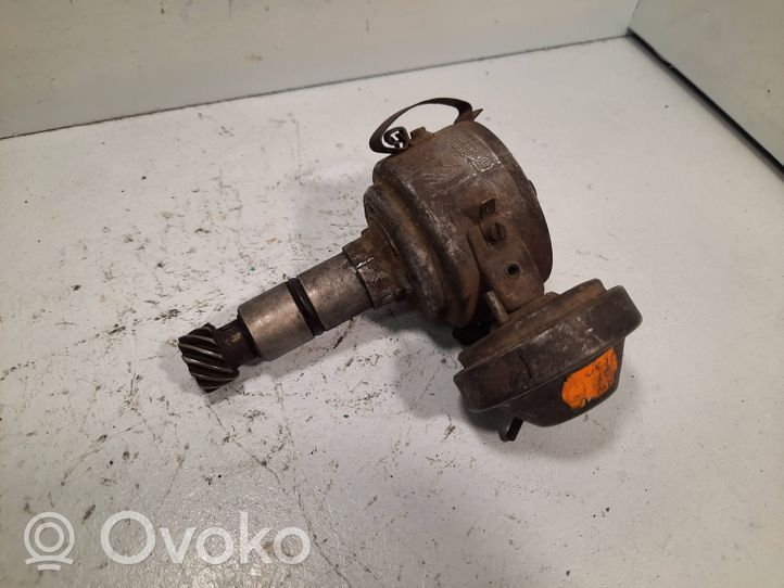 BMW 3 E30 Spinterogeno Spark 0237302029