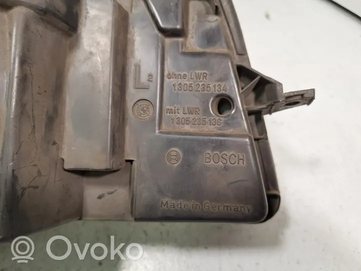 Opel Vectra A Priekinis žibintas 0301028301