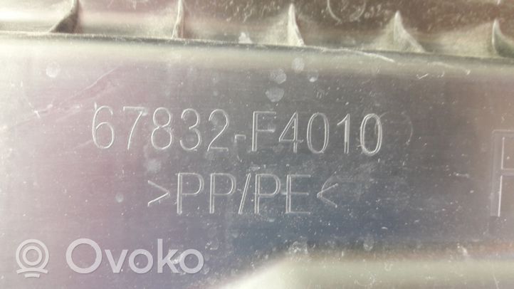 Toyota C-HR Inne elementy wykończeniowe drzwi przednich 67832F4010