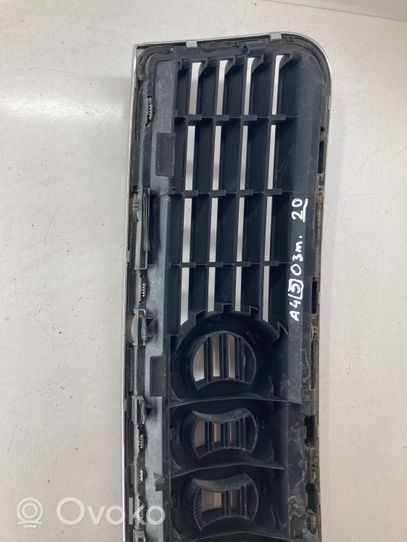 Audi A4 Allroad Grille calandre supérieure de pare-chocs avant 8E0853651F