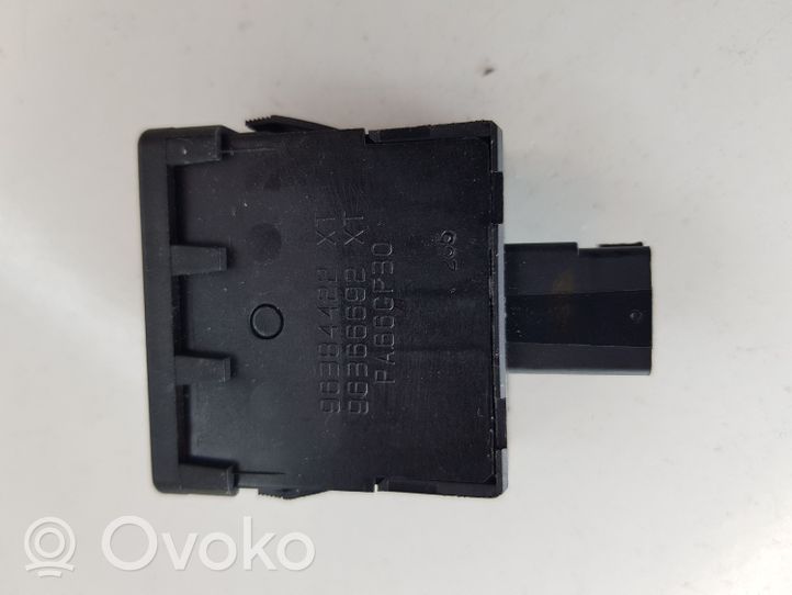 Citroen C4 I Bouton commande réglage hauteur de phares 96384422XT