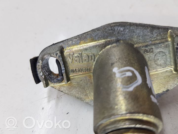 Toyota Corolla E120 E130 Takaluukun ulkopuolinen lukko N0501341